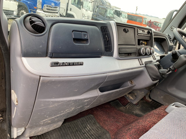 三菱ふそうキャンターダンプ小型（2t・3t）[写真33]