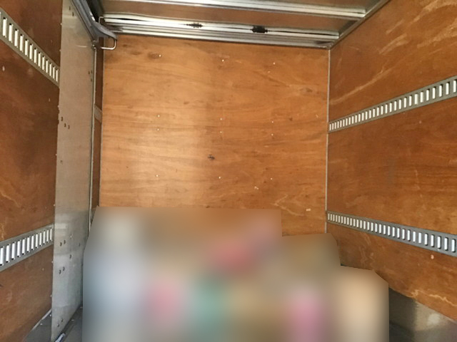 いすゞエルフアルミバン小型（2t・3t）[写真05]