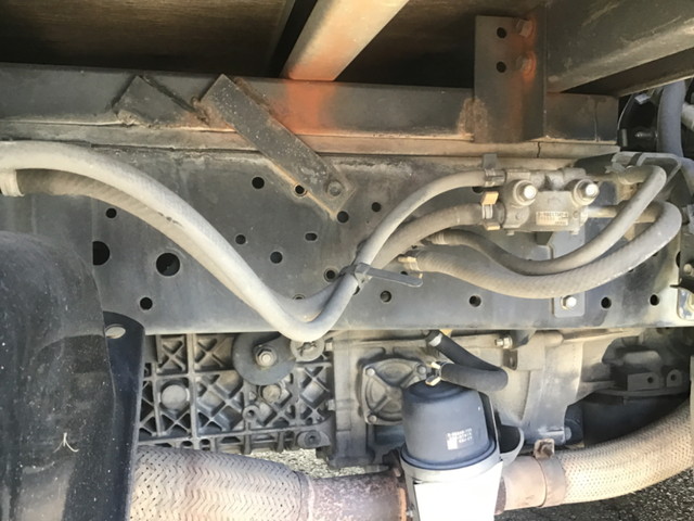 いすゞエルフアルミバン小型（2t・3t）[写真09]