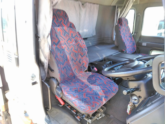 いすゞギガヒップリフター大型（10t）[写真33]