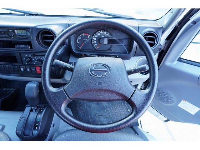 日野デュトロ平ボディ小型（2t・3t）[写真24]