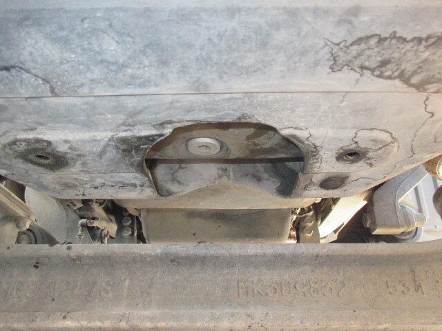 三菱ふそうスーパーグレートアルミウイング大型（10t）[写真23]