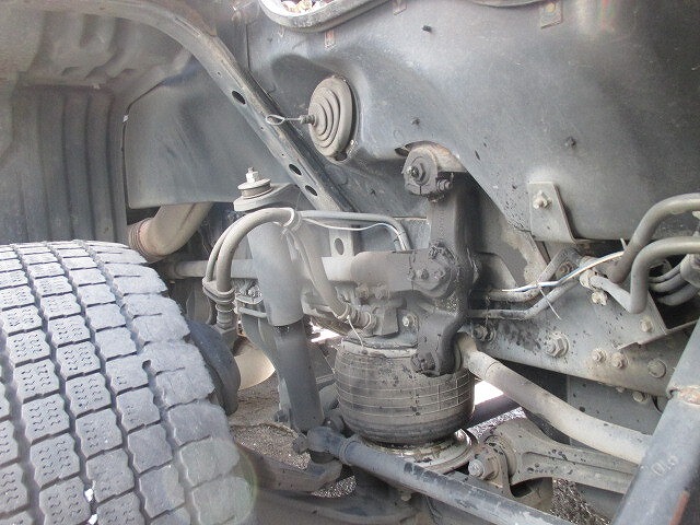 三菱ふそうスーパーグレートアルミウイング大型（10t）[写真32]