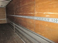 三菱ふそうスーパーグレートアルミウイング大型（10t）[写真36]