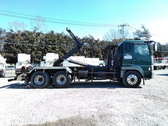 三菱ふそうスーパーグレートアームロール大型（10t）[写真08]