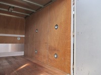 いすゞエルフアルミバン小型（2t・3t）[写真10]