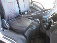 いすゞエルフアルミバン小型（2t・3t）[写真17]