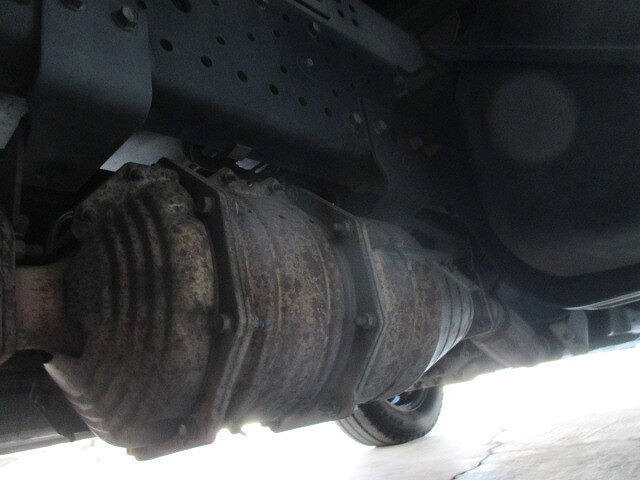 いすゞエルフアルミバン小型（2t・3t）[写真31]