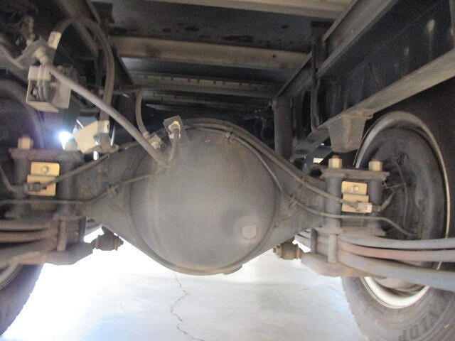 いすゞエルフアルミバン小型（2t・3t）[写真33]