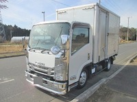 いすゞエルフアルミバン小型（2t・3t）[写真03]