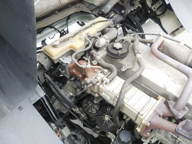 日野プロフィアアルミウイング大型（10t）[写真19]