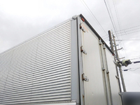 日野プロフィアアルミウイング大型（10t）[写真02]