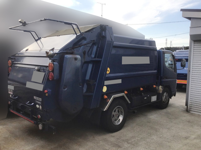 三菱ふそうキャンターパッカー車（塵芥車）小型（2t・3t）[写真02]