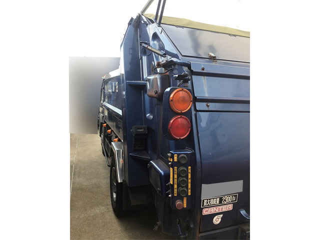 三菱ふそうキャンターパッカー車（塵芥車）小型（2t・3t）[写真04]