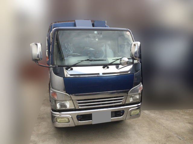 三菱ふそうキャンターパッカー車（塵芥車）小型（2t・3t）[写真05]