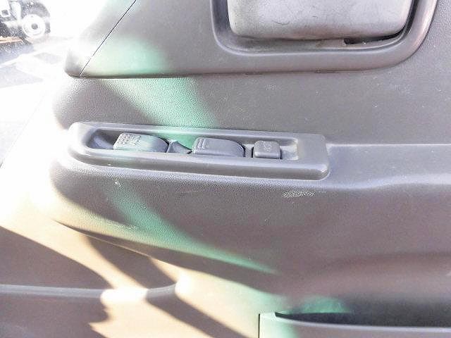 いすゞエルフクレーン付小型（2t・3t）[写真16]