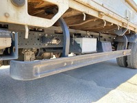 いすゞエルフ平ボディ小型（2t・3t）[写真18]