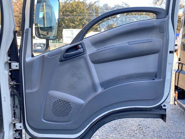 いすゞエルフ平ボディ小型（2t・3t）[写真30]