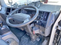 いすゞエルフ平ボディ小型（2t・3t）[写真34]