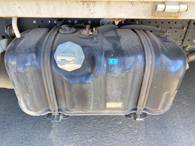 いすゞエルフ平ボディ小型（2t・3t）[写真19]