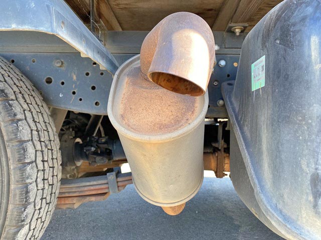 いすゞエルフ平ボディ小型（2t・3t）[写真20]