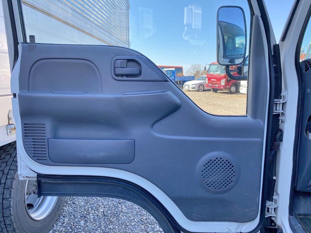 いすゞエルフ平ボディ小型（2t・3t）[写真28]