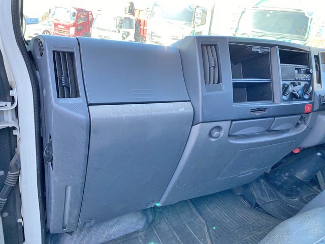 いすゞエルフ平ボディ小型（2t・3t）[写真30]