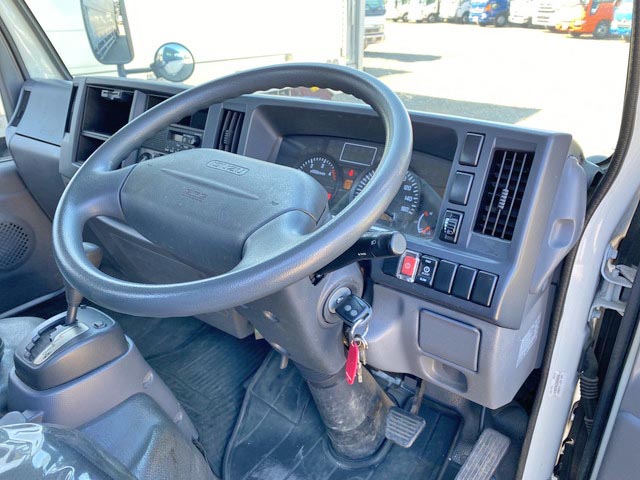 いすゞエルフ平ボディ小型（2t・3t）[写真34]