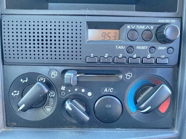 いすゞエルフ平ボディ小型（2t・3t）[写真37]