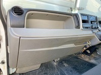 三菱ふそうキャンター冷凍車（冷蔵車）小型（2t・3t）[写真32]