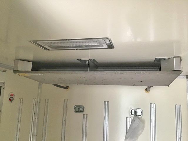 いすゞエルフ冷凍車（冷蔵車）小型（2t・3t）[写真11]