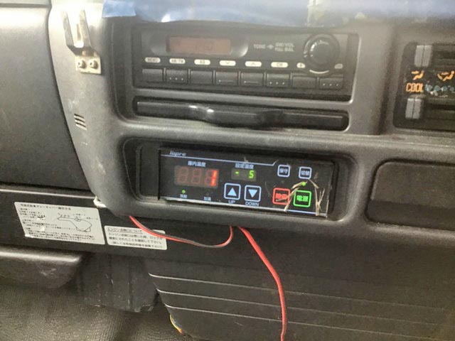 いすゞエルフ冷凍車（冷蔵車）小型（2t・3t）[写真27]