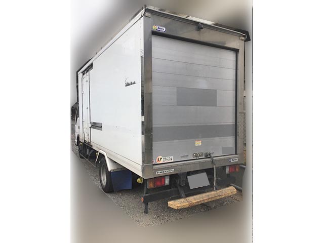 いすゞエルフ冷凍車（冷蔵車）小型（2t・3t）[写真04]