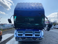 いすゞギガアルミウイング大型（10t）[写真10]