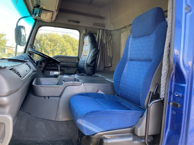 いすゞギガアルミウイング大型（10t）[写真30]