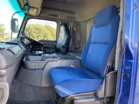 いすゞギガアルミウイング大型（10t）[写真30]