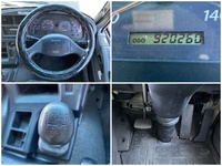 いすゞギガアルミウイング大型（10t）[写真34]