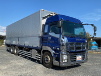 いすゞギガアルミウイング大型（10t）[写真03]