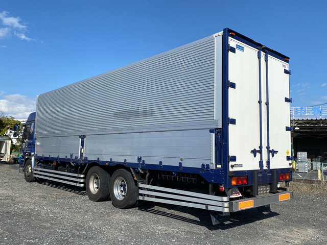 いすゞギガアルミウイング大型（10t）[写真04]