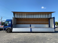 いすゞギガアルミウイング大型（10t）[写真06]