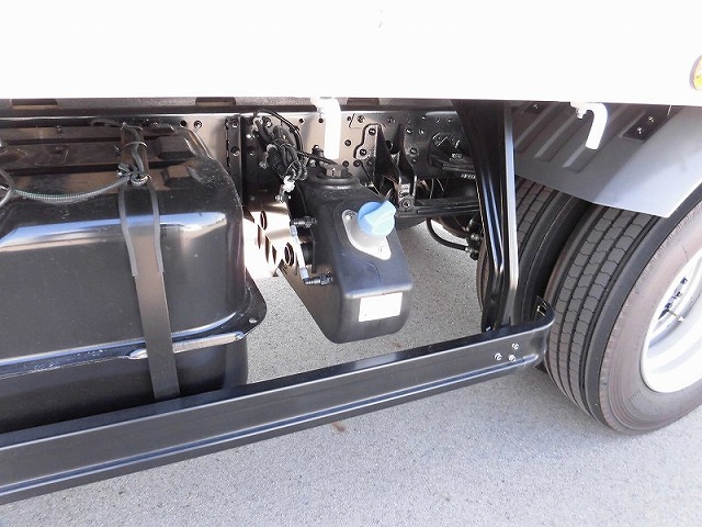 三菱ふそうファイタークレーン5段中型（4t）[写真20]