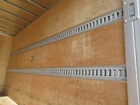 日産アトラスアルミバン小型（2t・3t）[写真10]