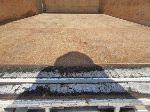 日産アトラスアルミバン小型（2t・3t）[写真09]