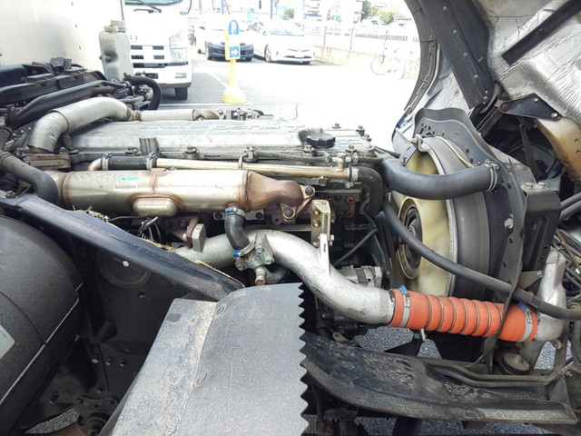 三菱ふそうファイターアルミバン中型（4t）[写真24]