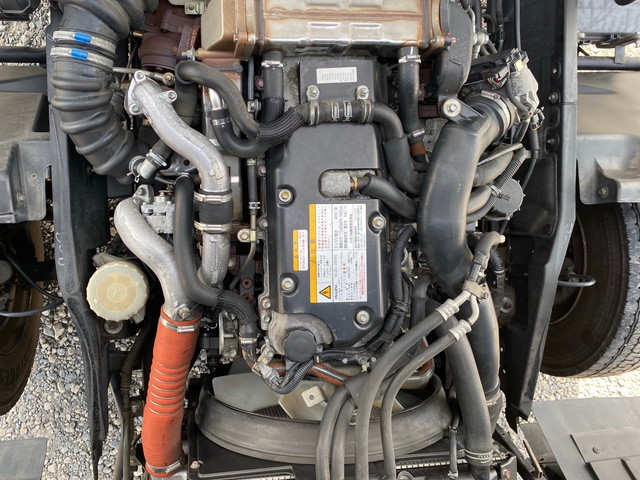 いすゞフォワードアルミウイング中型（4t）[写真20]