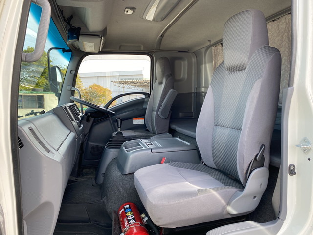 いすゞフォワードアルミウイング中型（4t）[写真28]