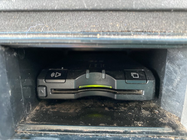 いすゞフォワードアルミウイング中型（4t）[写真36]