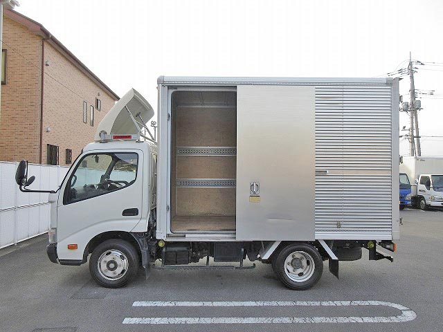 トヨタダイナアルミバン小型（2t・3t）[写真14]
