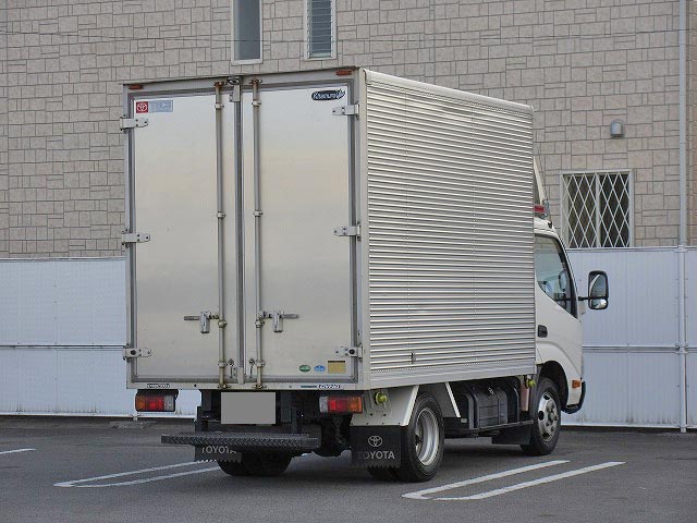 トヨタダイナアルミバン小型（2t・3t）[写真03]