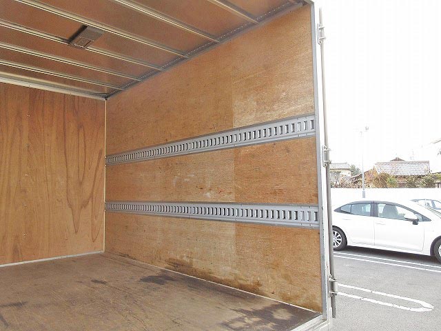 トヨタダイナアルミバン小型（2t・3t）[写真09]